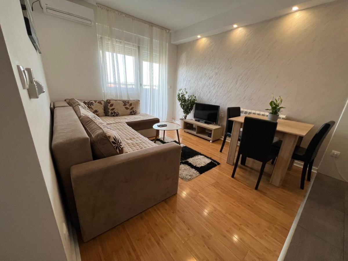Delete 4 Apartment Белград Екстериор снимка