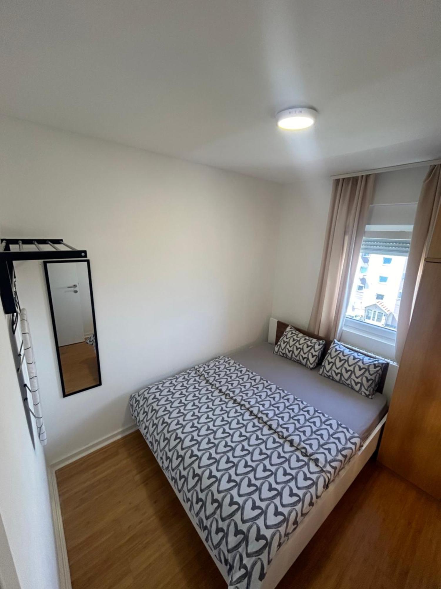 Delete 4 Apartment Белград Екстериор снимка
